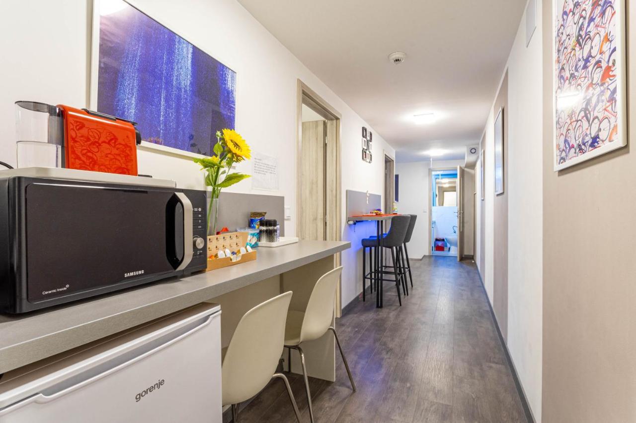 Rakoczi 4 Bedroom Centre Apartment บูดาเปสต์ ภายนอก รูปภาพ