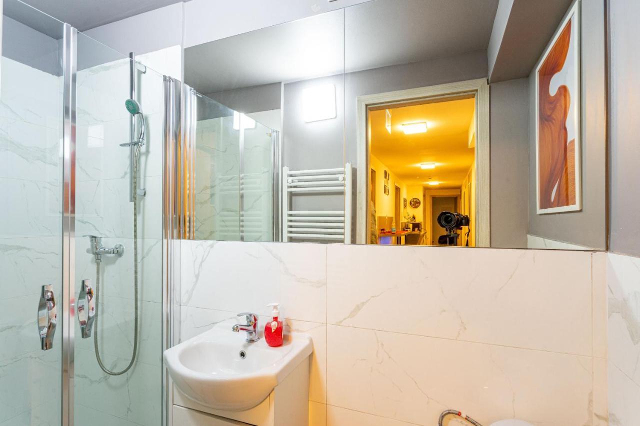 Rakoczi 4 Bedroom Centre Apartment บูดาเปสต์ ภายนอก รูปภาพ