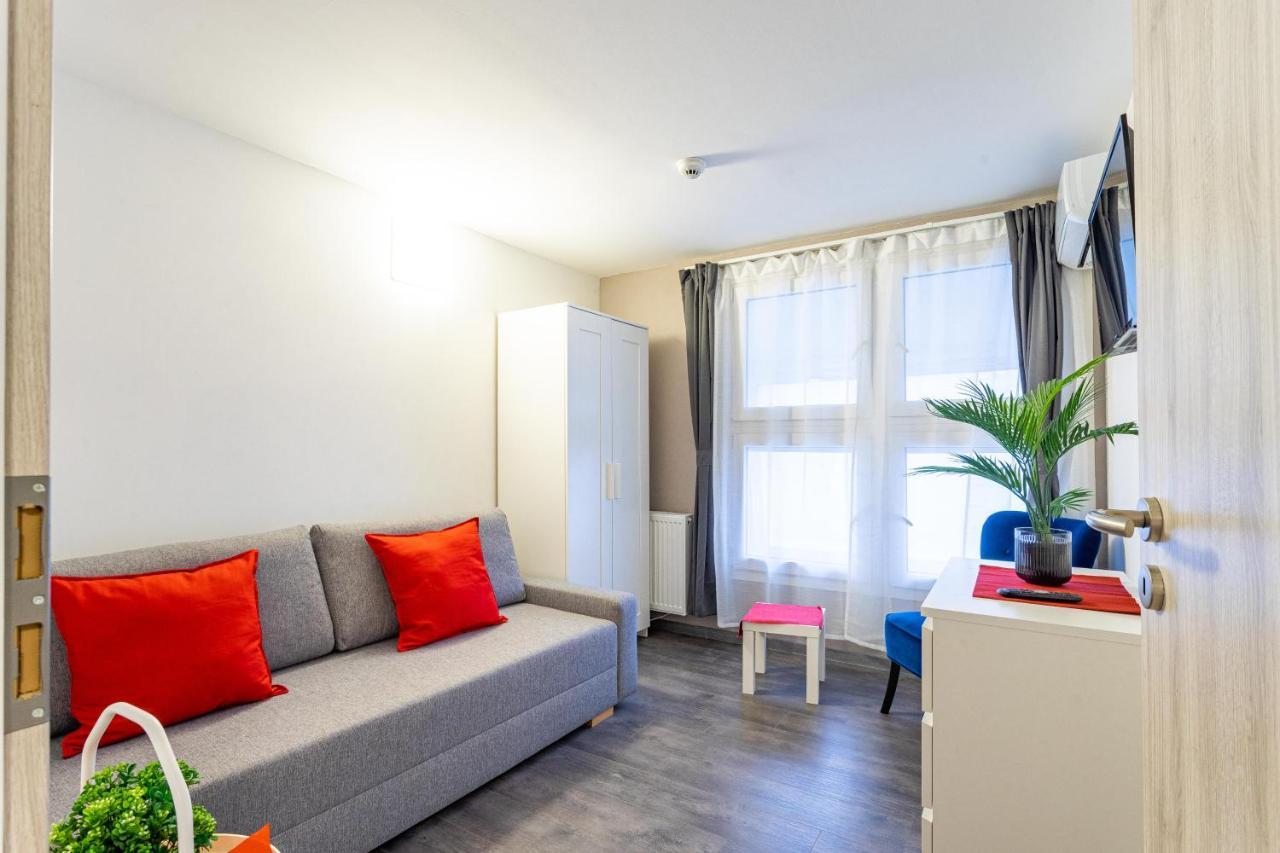 Rakoczi 4 Bedroom Centre Apartment บูดาเปสต์ ภายนอก รูปภาพ